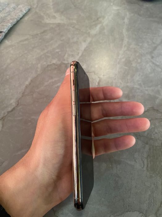 iphone 11 pro.