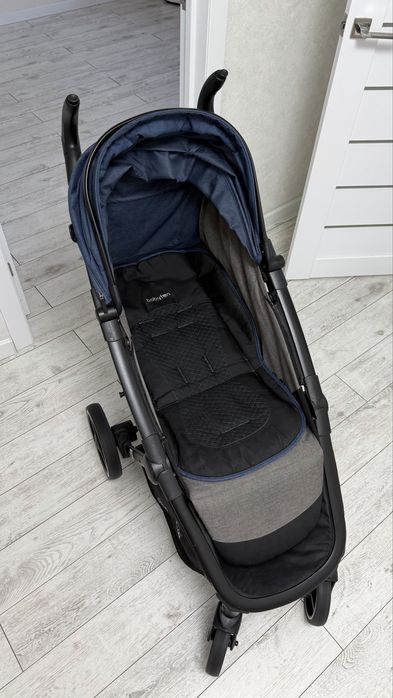 Коляска прогулочная