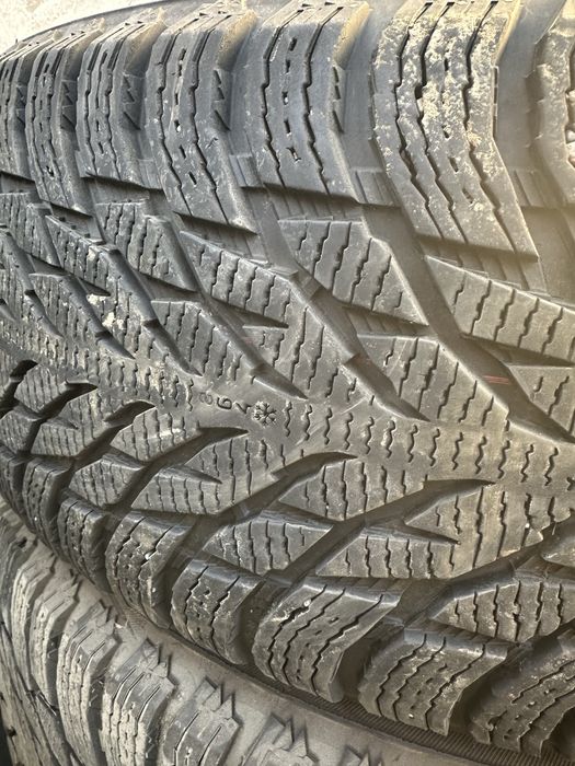 Nokian TYRES Зимние баллоны на Nissan Patrol 275/60R20