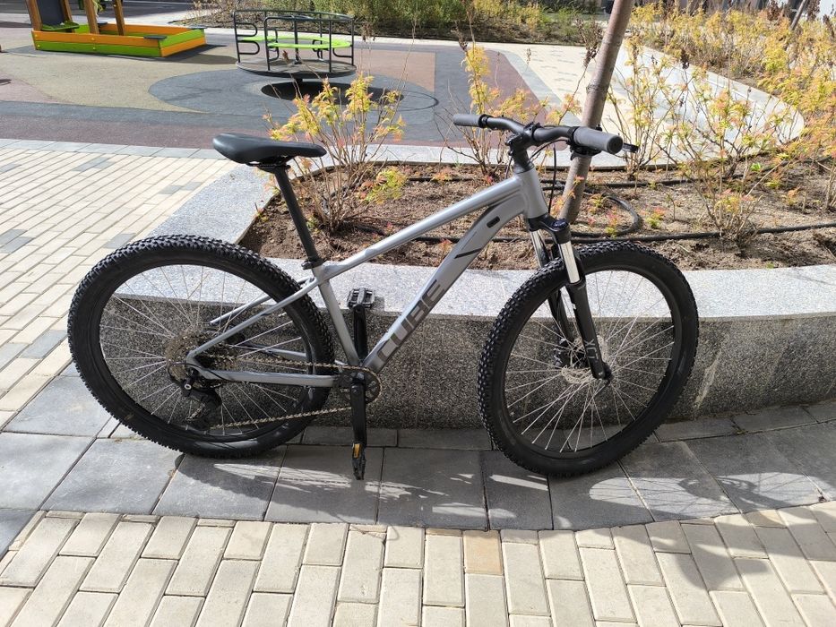 Продам горный велосипед Cube Aim Race S 2025
