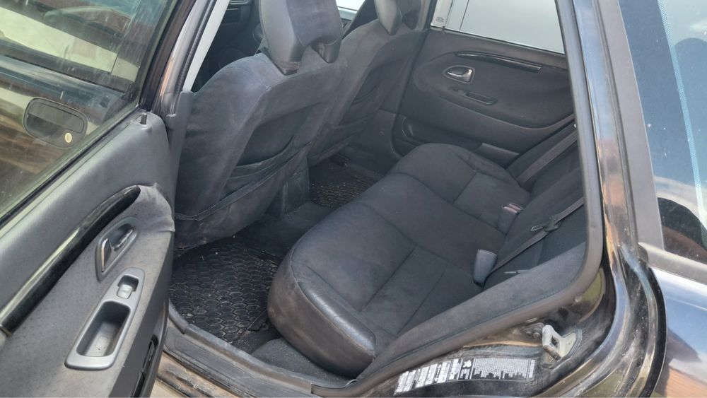 Продавам Volvo V40 1.9 TD 115 к.с.