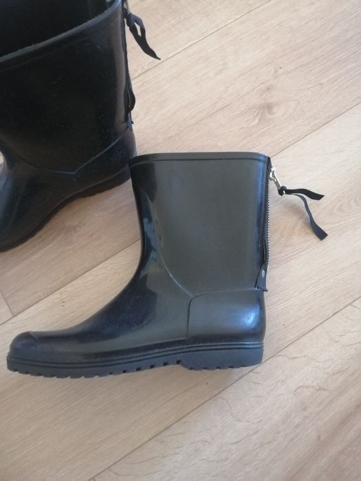 Резиновые сапоги Charles & Keith