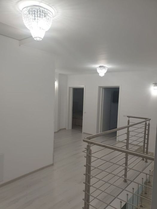 Casa / vila de vanzare