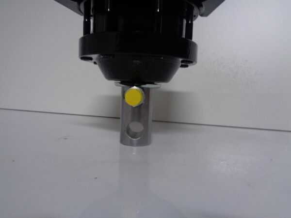 Rotator hidraulic 360° cu ax de 39,5 mm si sarcina utila de 1200 kg