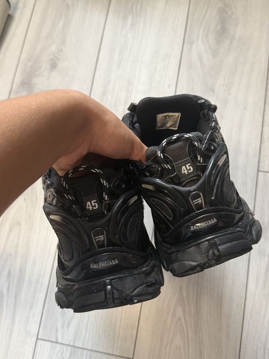 Запазени Черни Balenciaga Runner размер 45