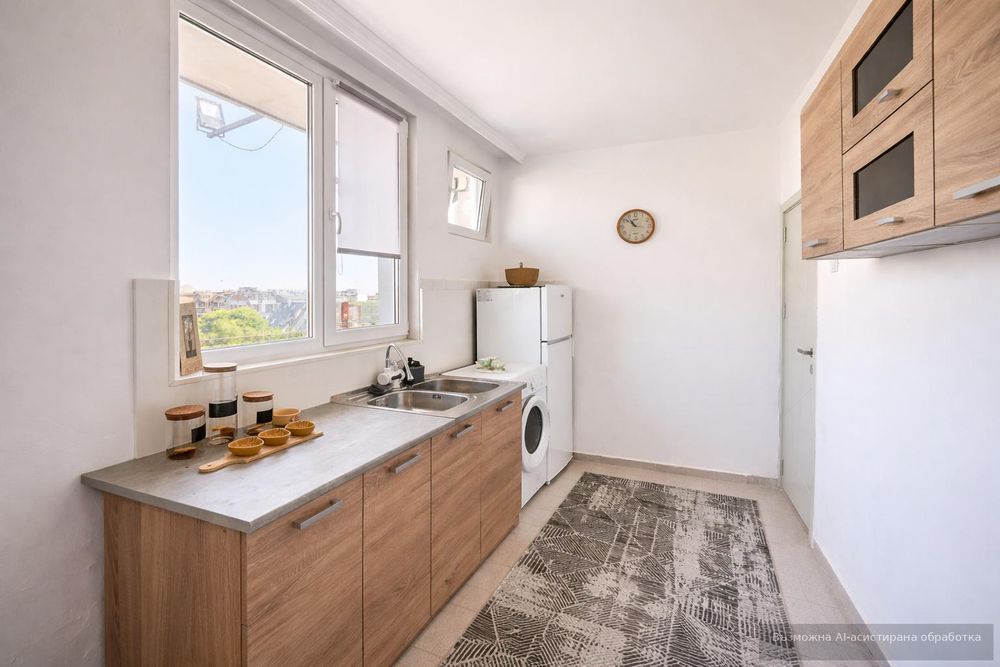 Тристаен апартамент под наем в Център