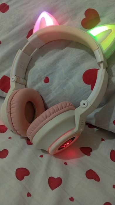 Без проводные наушники с ушками