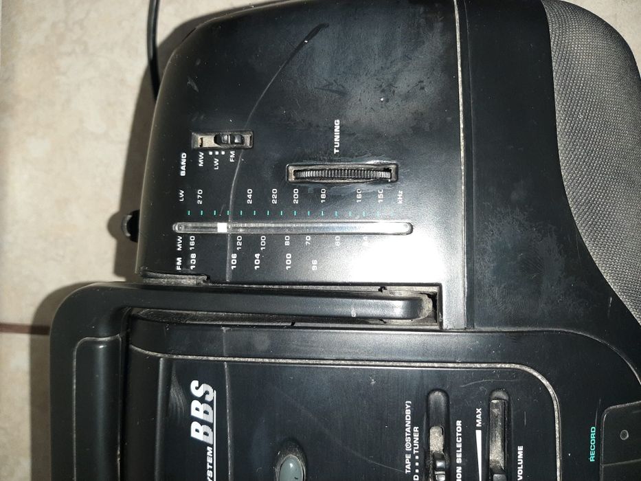 Vind  radio casetofon cu cd second  hand