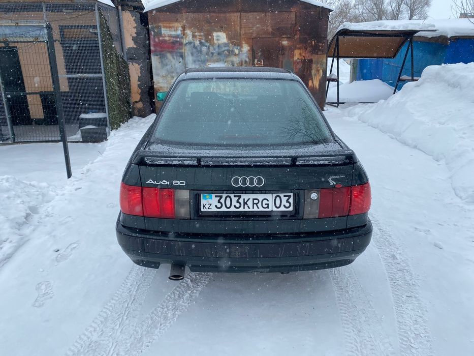 Продам Ауди 80 б4