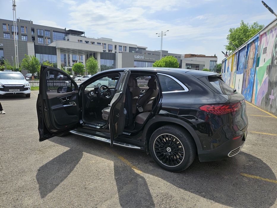 Mercedes EQE500 SUV 4 MATIC