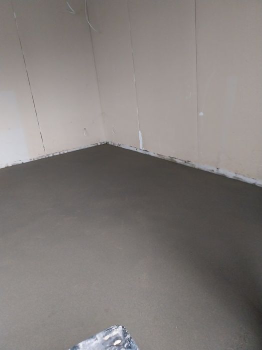 Машинни подови замазки и гипсови мазилки