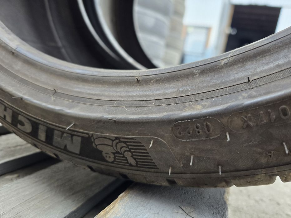 Anvelope de vara 275-35r19 Michelin