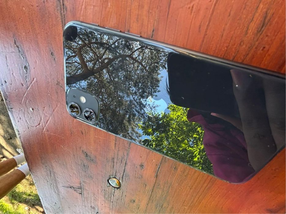 Iphone 11 simplu negru