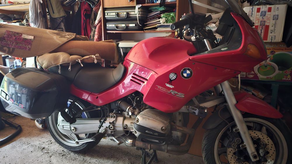 Vând motocicleta BMW R1100RS 1994