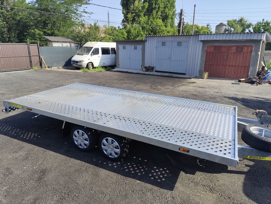 Închiriez platforma auto