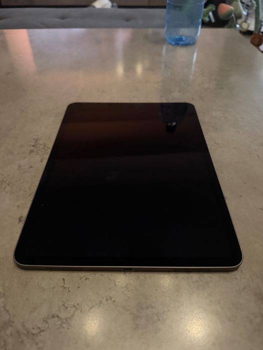 iPad 11 pro 1st Generation 11" 256GB WiFi