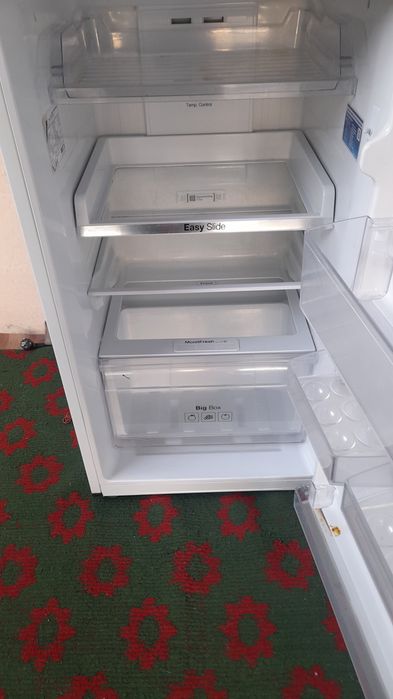 Продаётся холодильник SAMSUNG