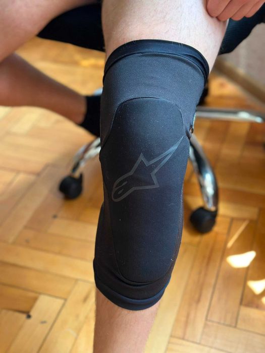 Наколенки Alpinestar Paragon