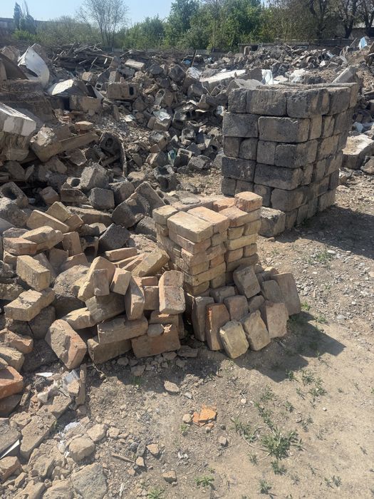 Кирпичи бесплатно только забрать