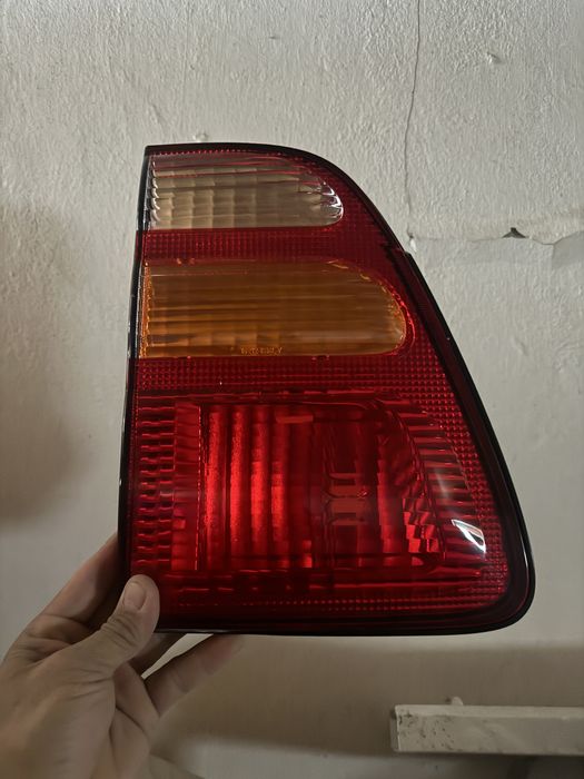 Тайота ланкрузерге заттар бар