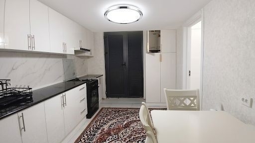 Сдаётся 2х комнатная квартира в Новостройке Буз базар метро Дипломатия