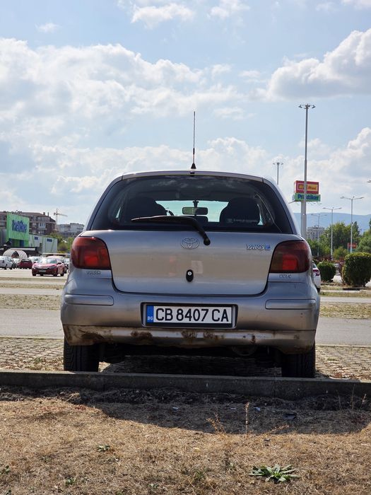 Toyota Yaris бензин