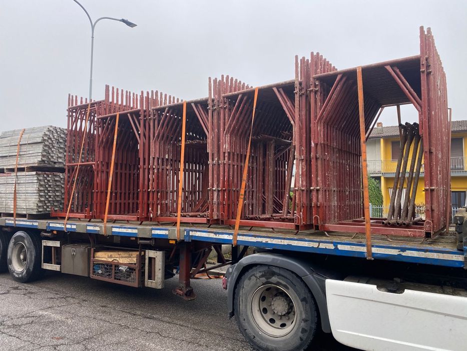 Schela metalica de vânzare