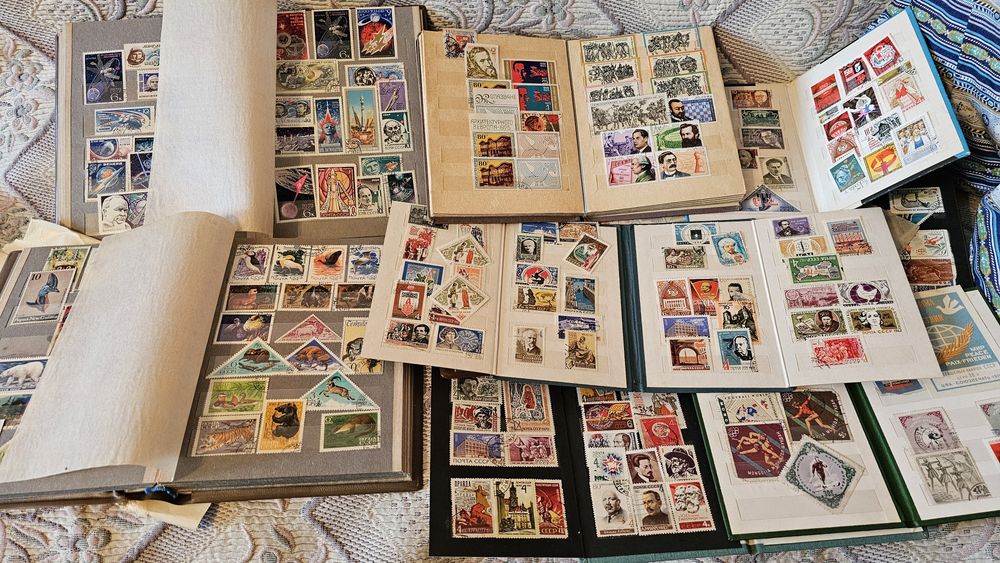 Продам купюры, монеты,  марки.