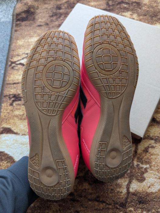 футболни маратонки за зала Adidas