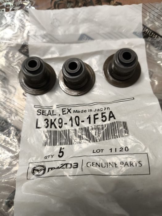 Колпачки маслосьемные