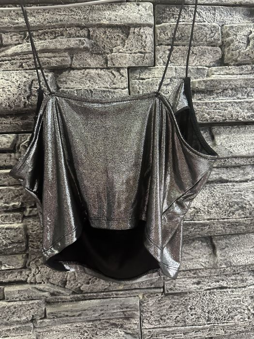 Сребрист металически кроп топ H&M Divided с тънки презрамки - Размер S