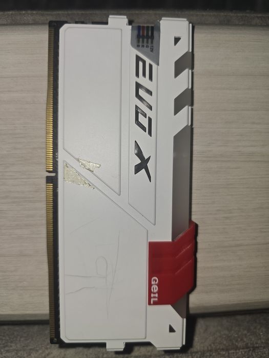 Продам DDR4 оперативную память
