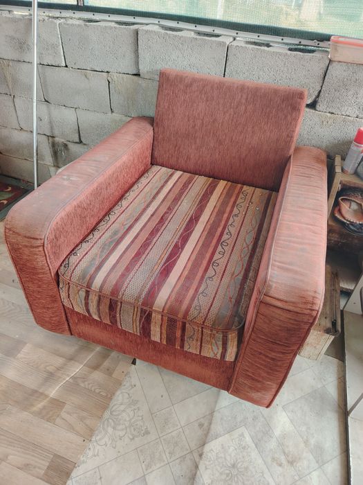 Отдам даром диван кресло