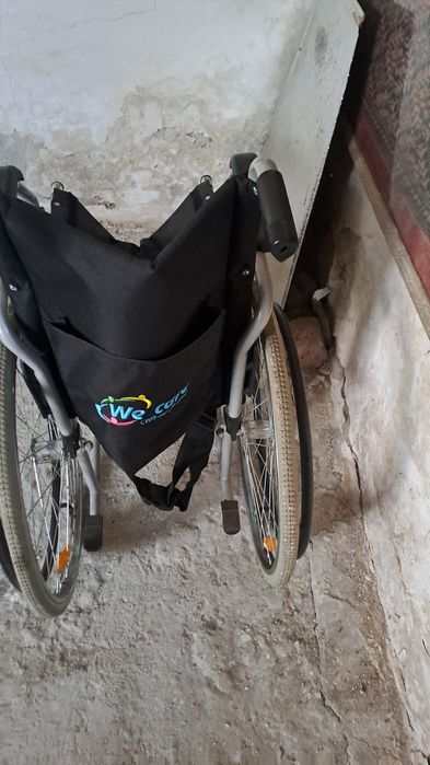 Инвалидна количка нова