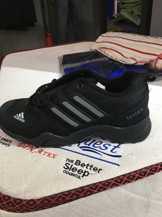 мужская обувь, Cпециальная обувь в большом ассортименте