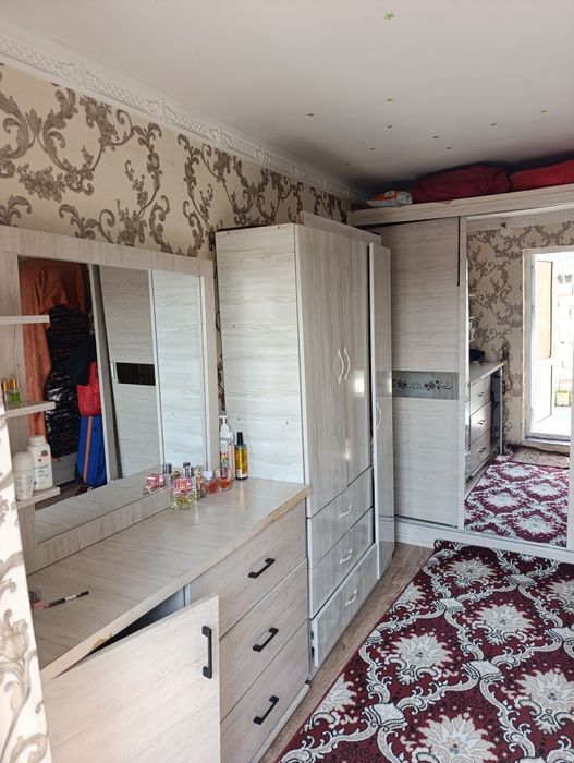 Уй сотилади бектемир пост олдида.