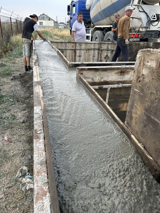 участок с не достроеным домом