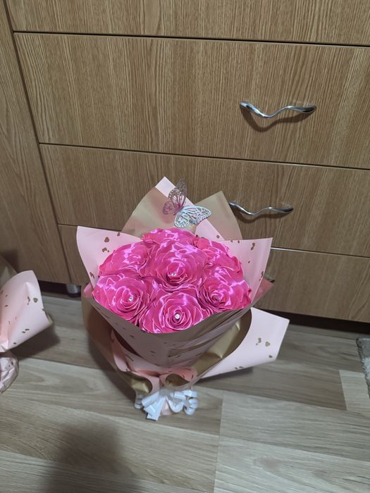 Trandafiri din satin