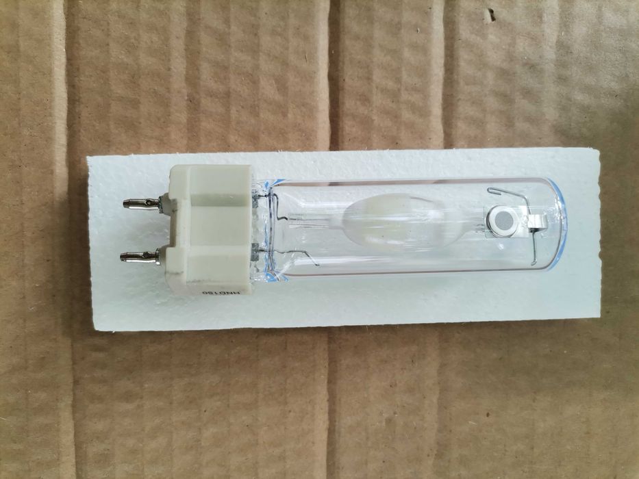 Метал-халогенна лампа NVC 150W