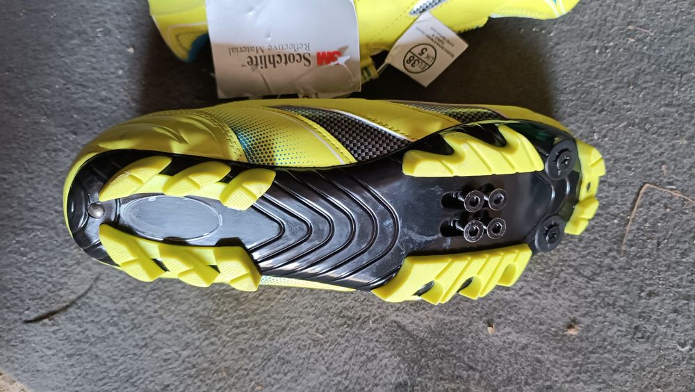 Încălțăminte ciclism mărime 38