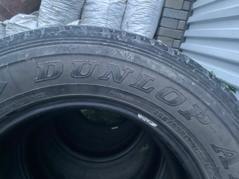 Летние 265/65/17 4шт Dunlop.