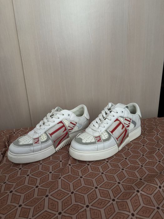 Adidasi Valentino Garavani