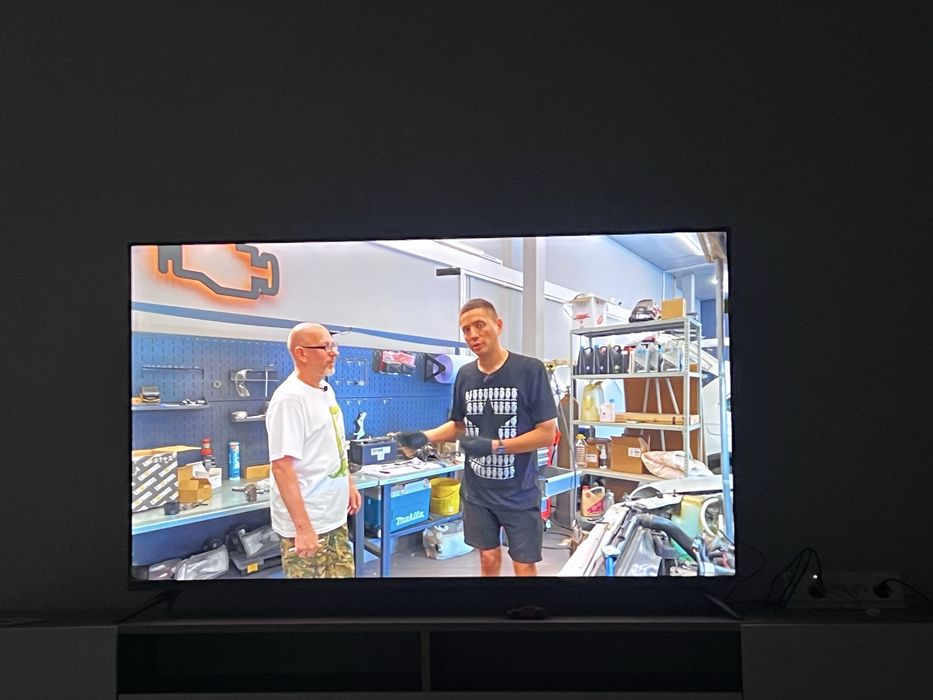 Продам смарт тв 55 диагональ