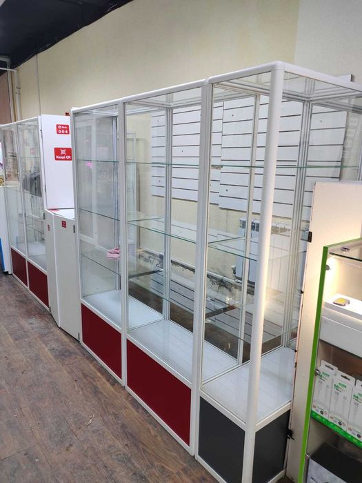 Продам оборудование для магазина