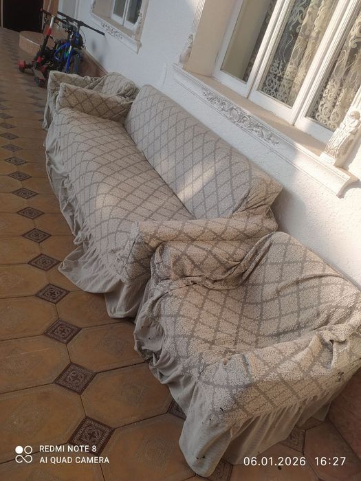 Divan+2 kreslo 450.000 сум