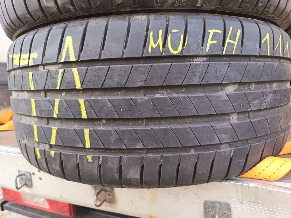 Anvelope vara 255 40 20 Bridgestone 2022 6mm