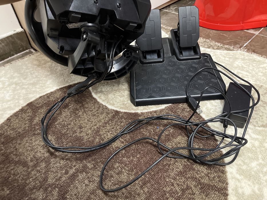Thrustmaster t128 волан за PC/Xbox/Playstation