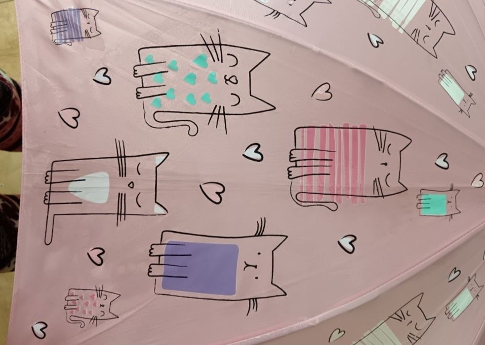 Umbrela magica cu pisici