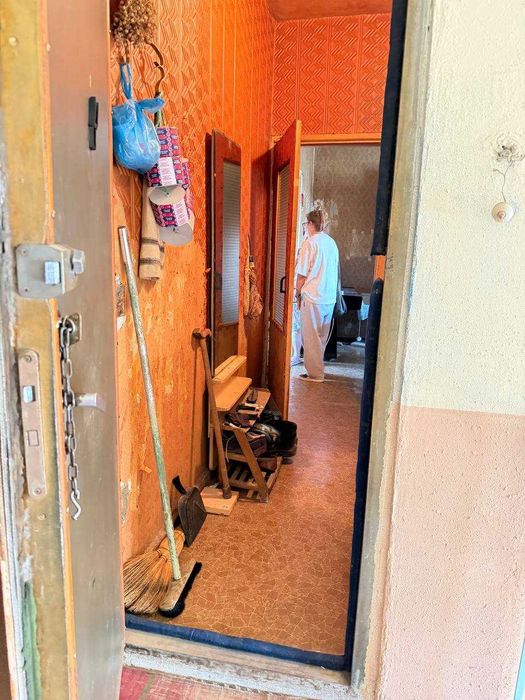 Продается Чиланзар 20 квартал 2в3/4/4 Без ремонта