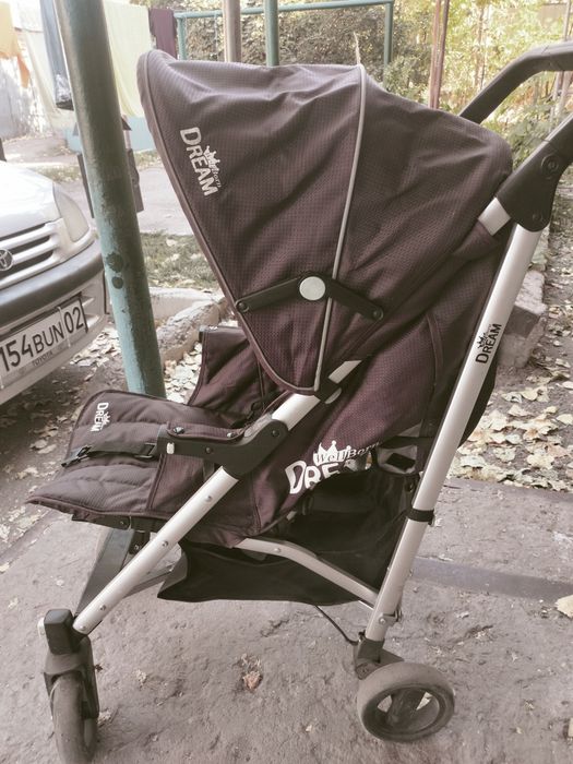 Продам коляску качественную сидячую